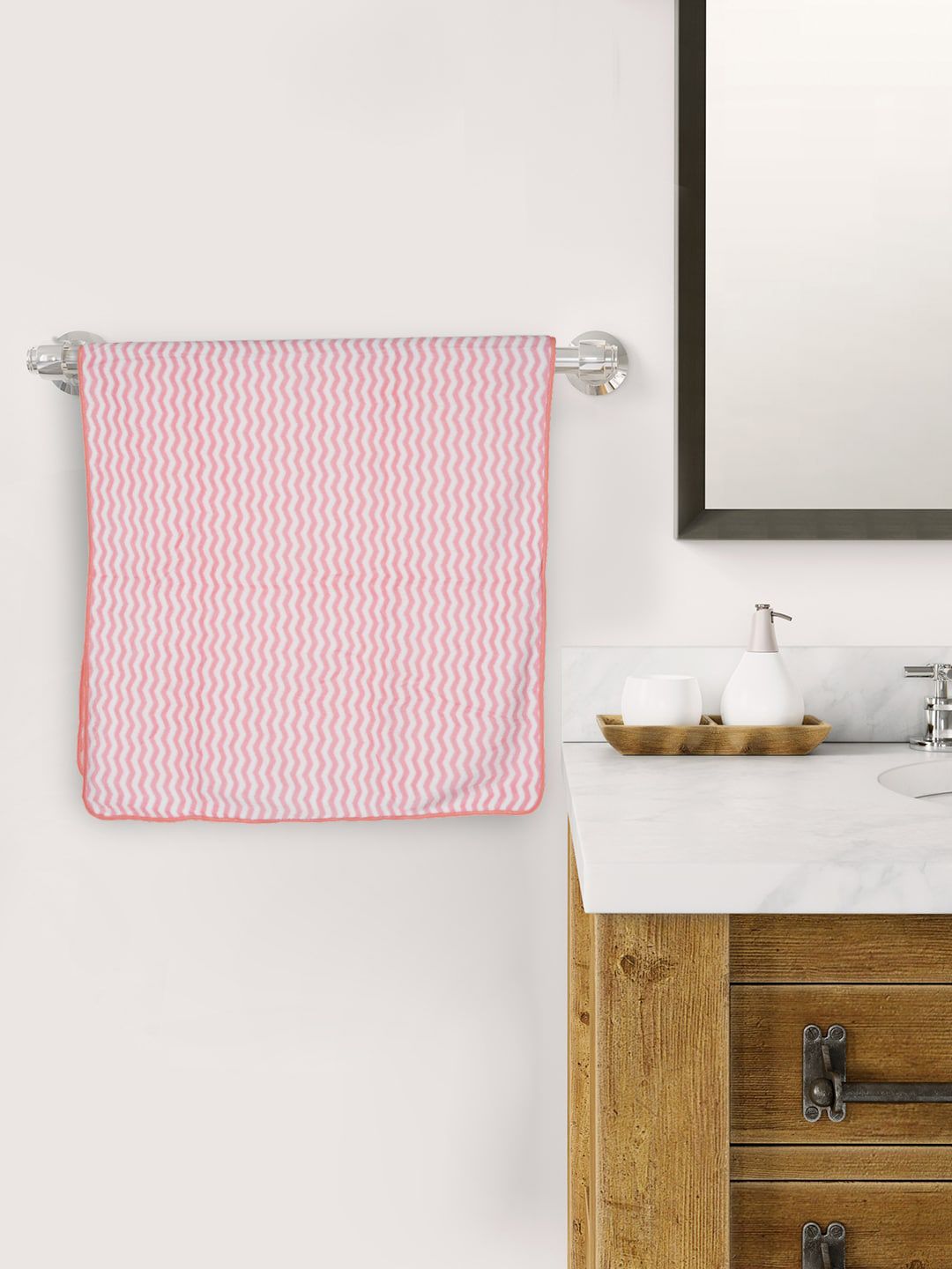 Style Shoes Pink & White 270 GSM Bath Towels