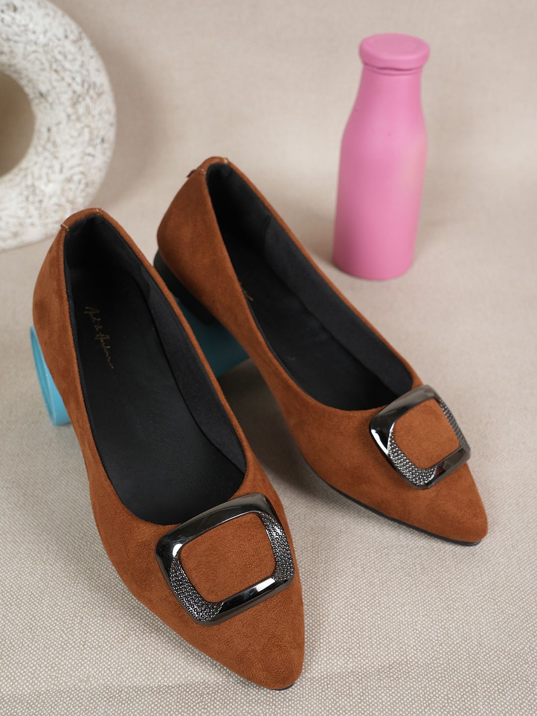 Mast & Harbour Pointed Toe Buckles Detail Ballerinas