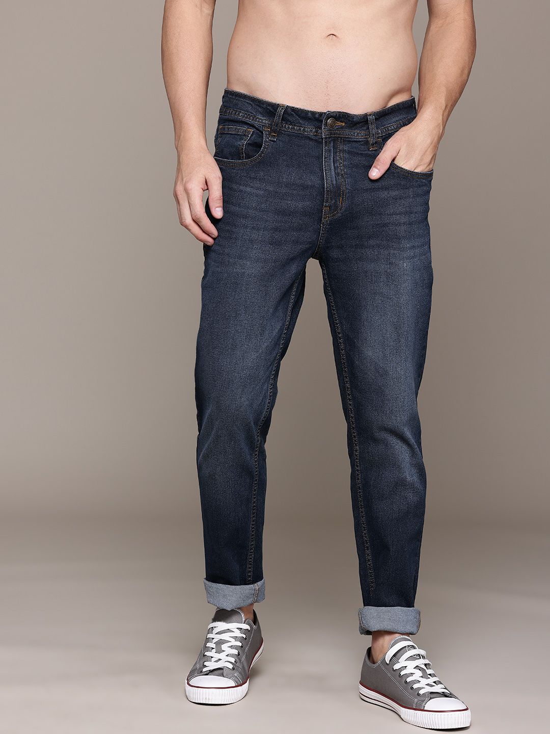 The Roadster Lifestyle Co. Men Tapered Fit Light Fade Stretchable Jeans