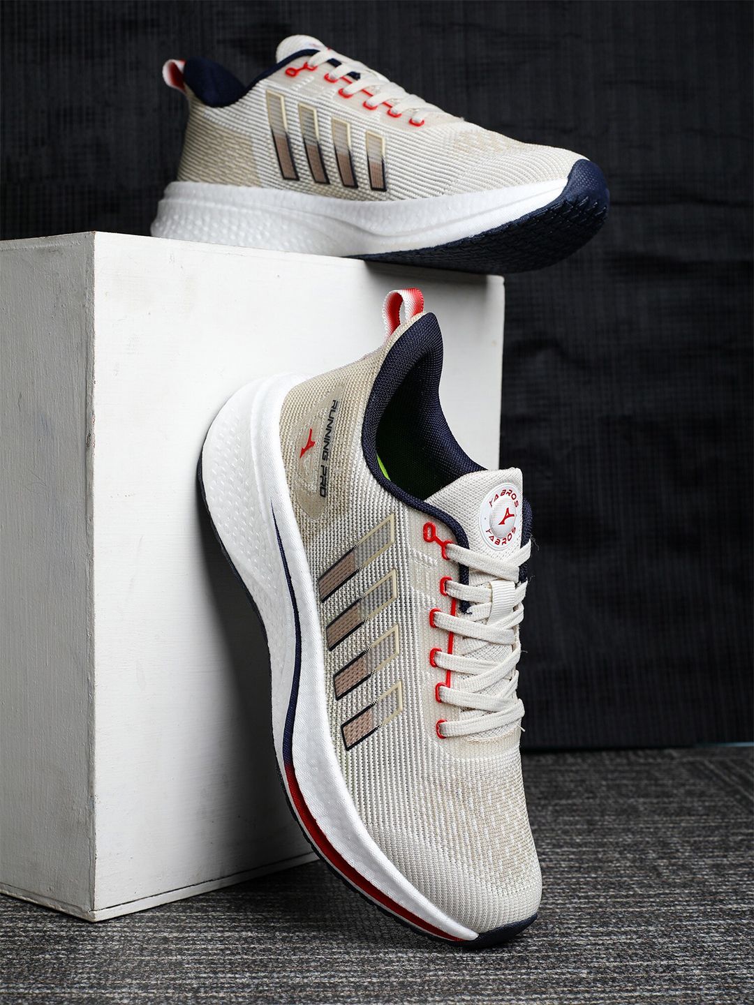 ABROS Men Textured Running Shoes