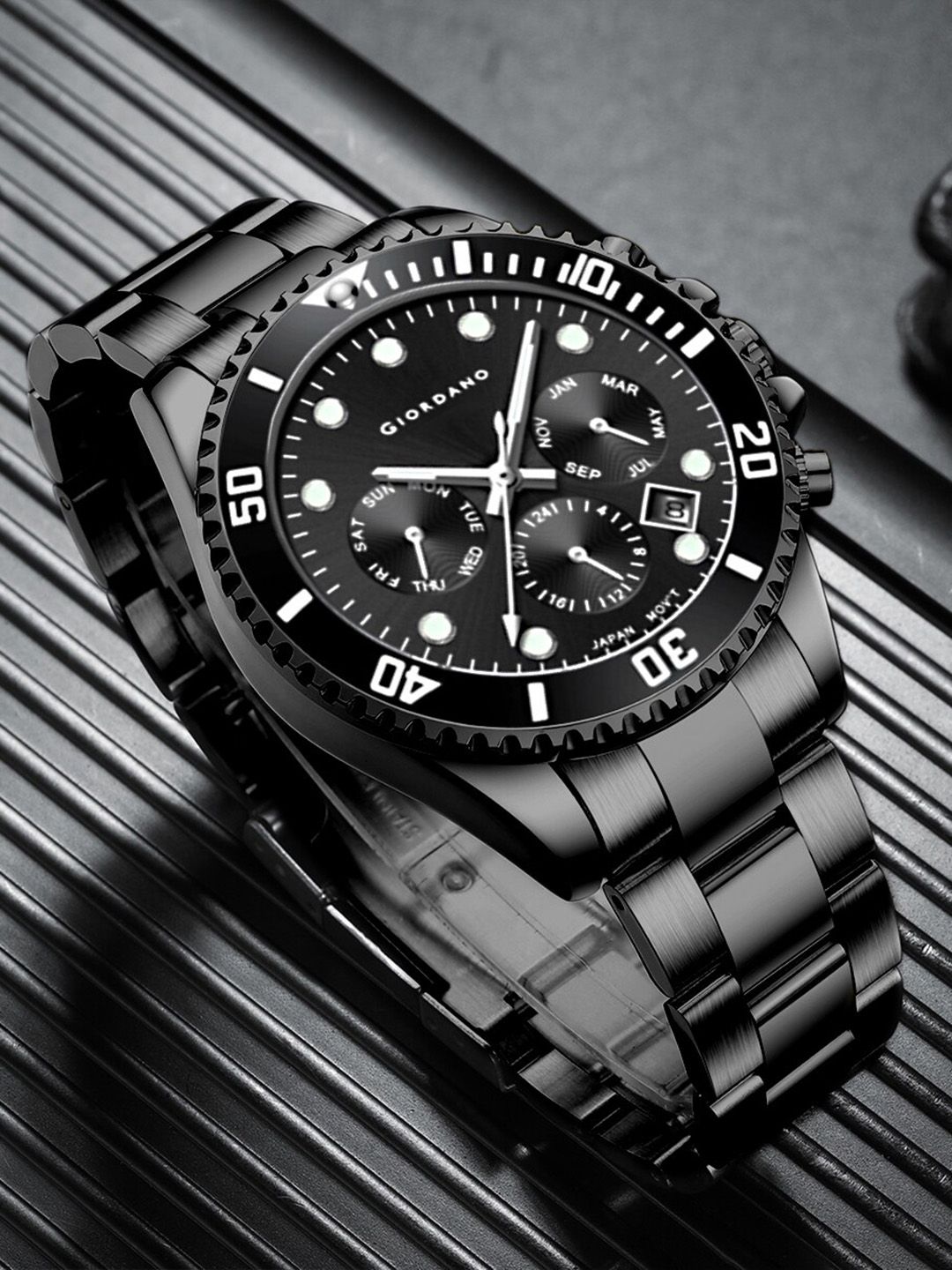 Buy GIORDANO Men Bracelet Style Straps Analogue Multi Function