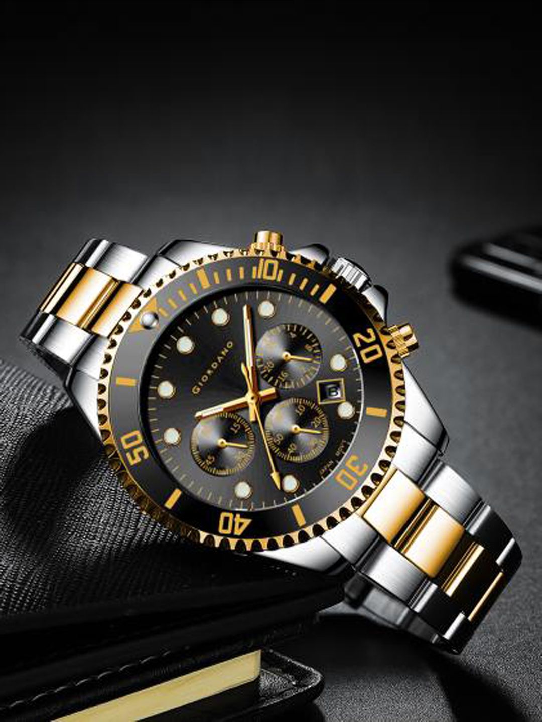 Buy GIORDANO Men Bracelet Style Straps Analogue Multi Function