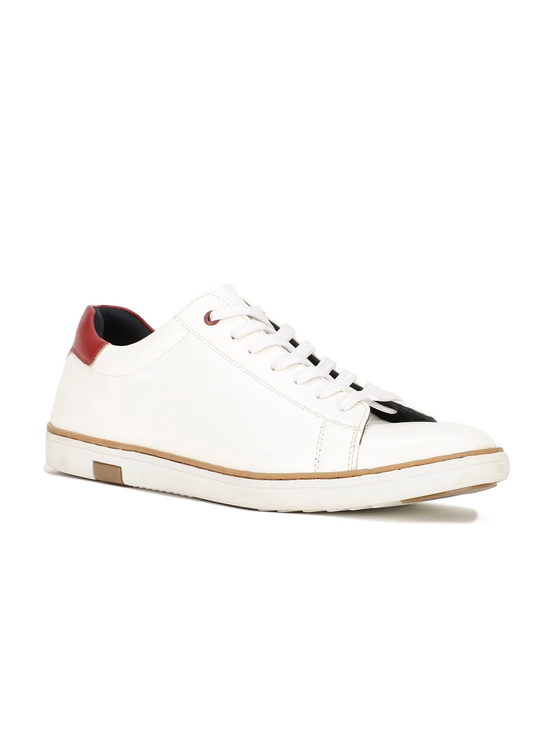 Hush Puppies Men Round Toe Sneakers