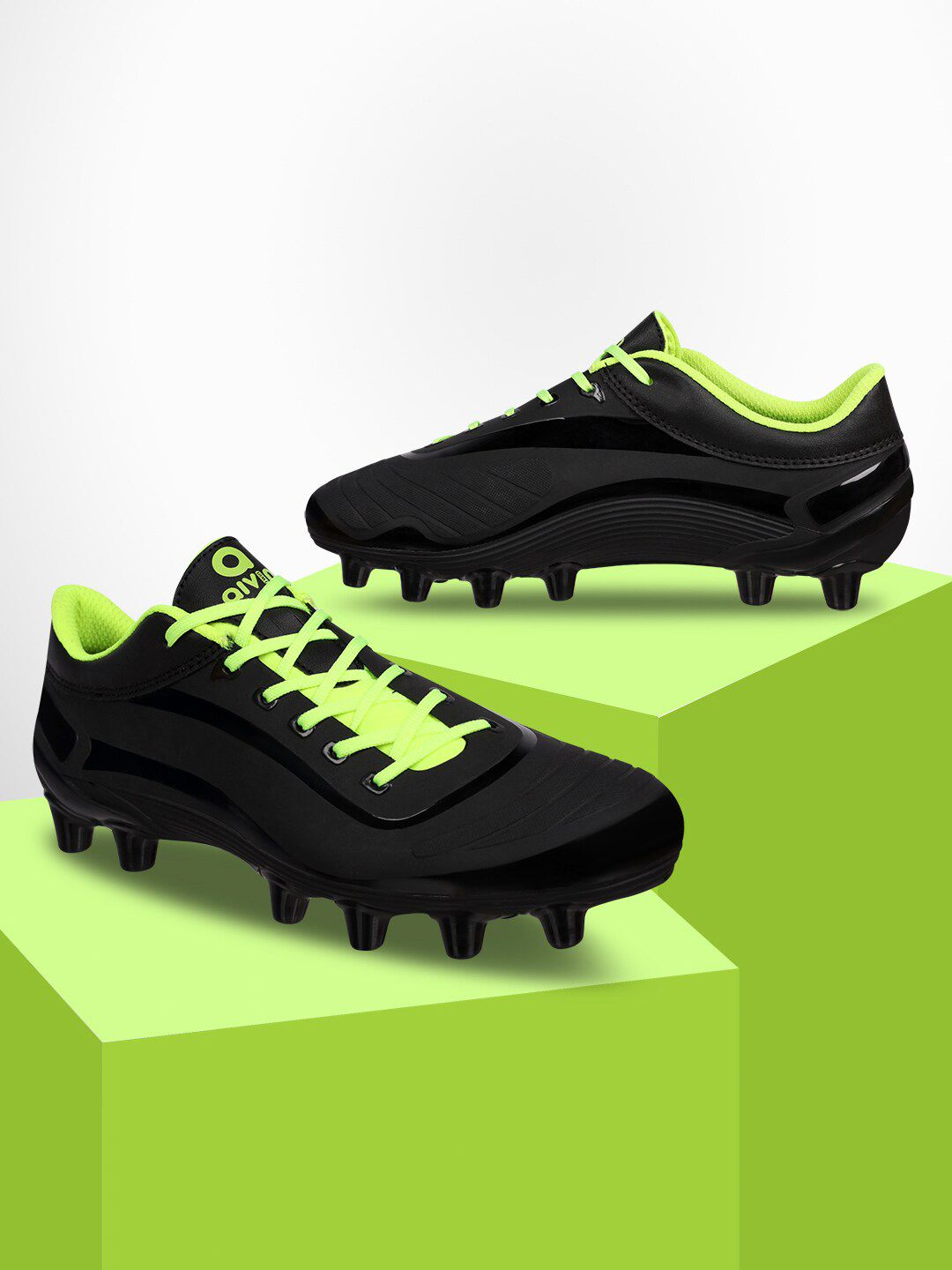 Aivin Men Black & Green First Strike Football Shoes