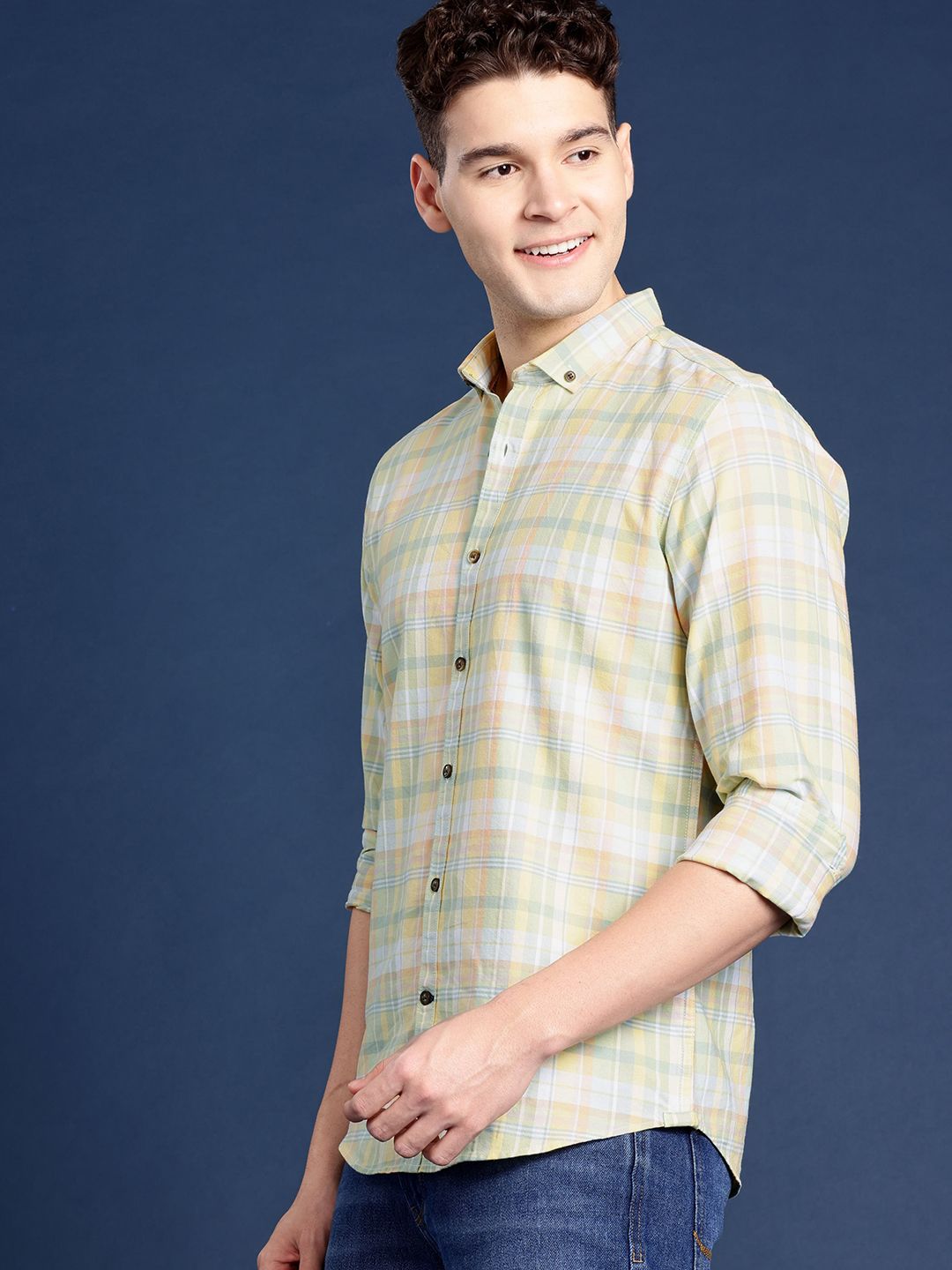 Mast & Harbour Men Standard Checked Casual Shirt