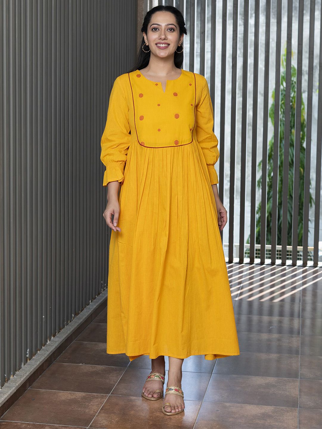 Aaheli Notched Neck Puff Sleeves Flared A-Line Cotton Maternity Maxi Dress Price in India