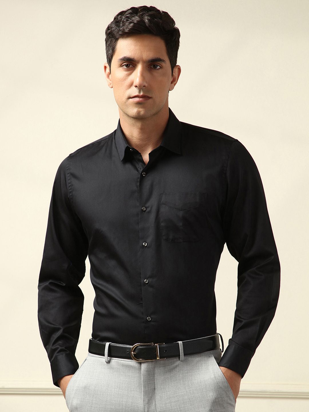 Slim Fit Spread Collar Cotton Formal Shirt deal from myntra Slim Fit Spread Collar Cotton Formal Shirt deal from myntra