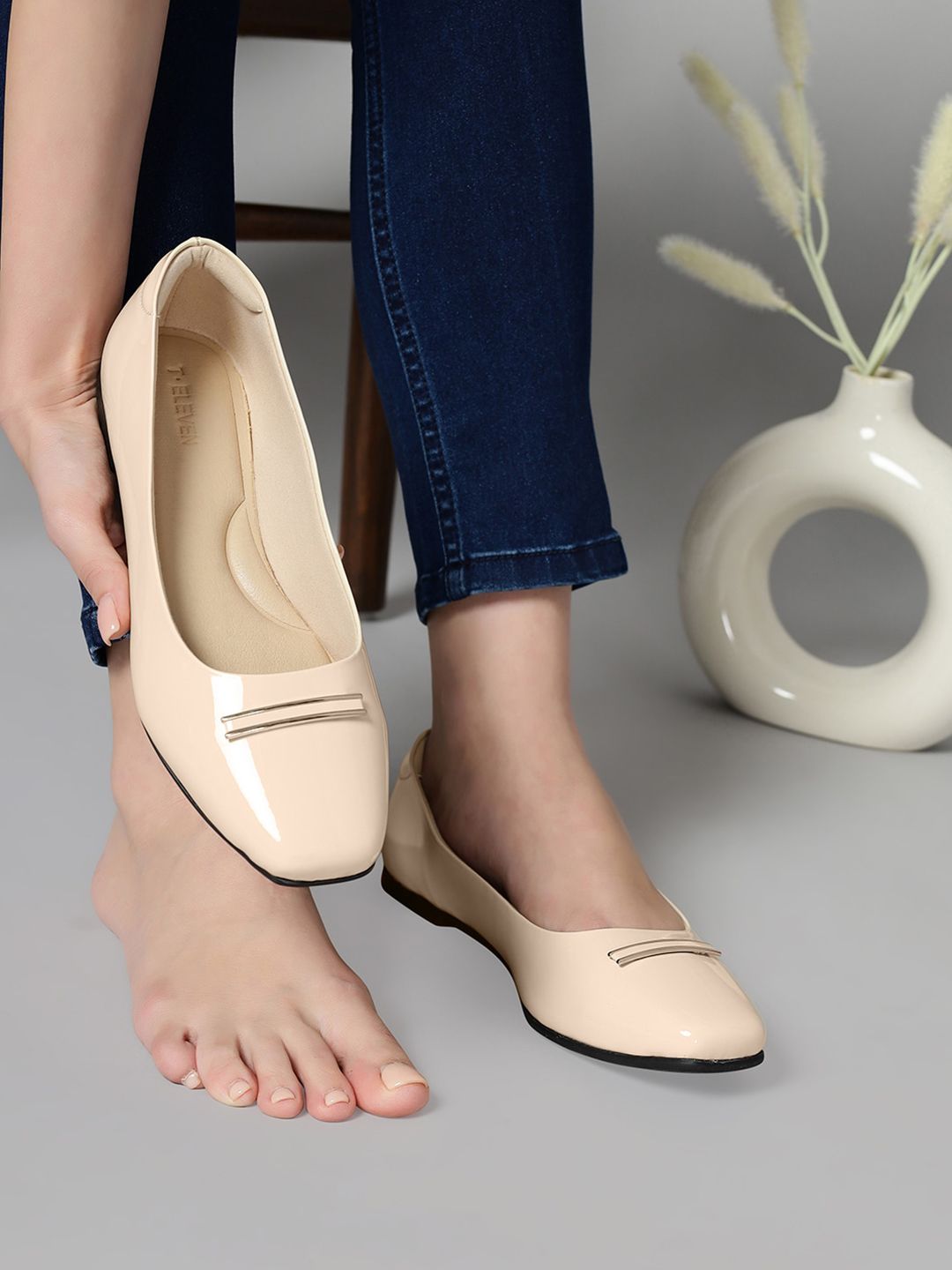 T.ELEVEN Square Toe Ballerinas