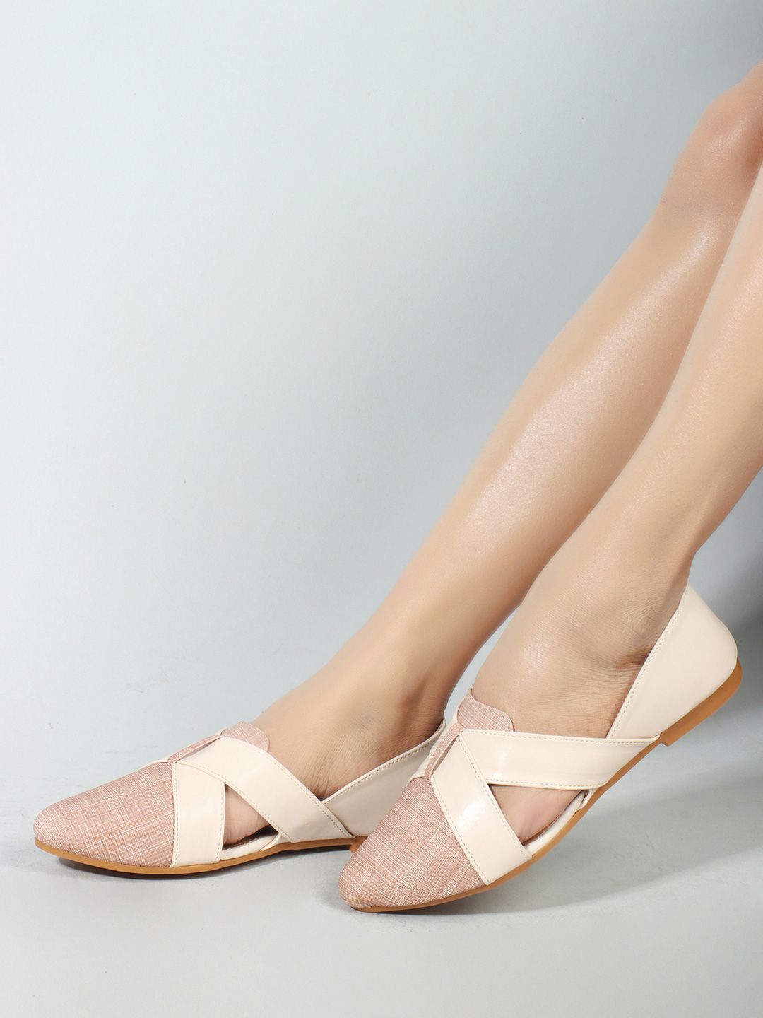 Denill Textured Pointed Toe Ballerinas