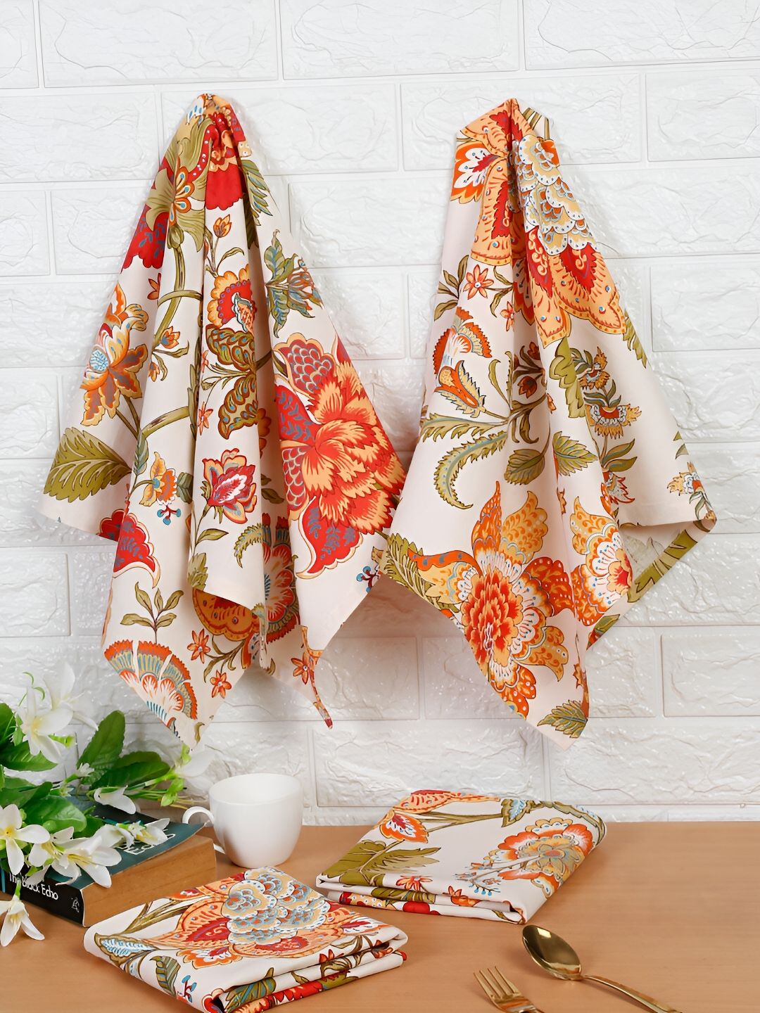 Ratan Cart White & Red Floral Printed Cotton Kitchen Towels