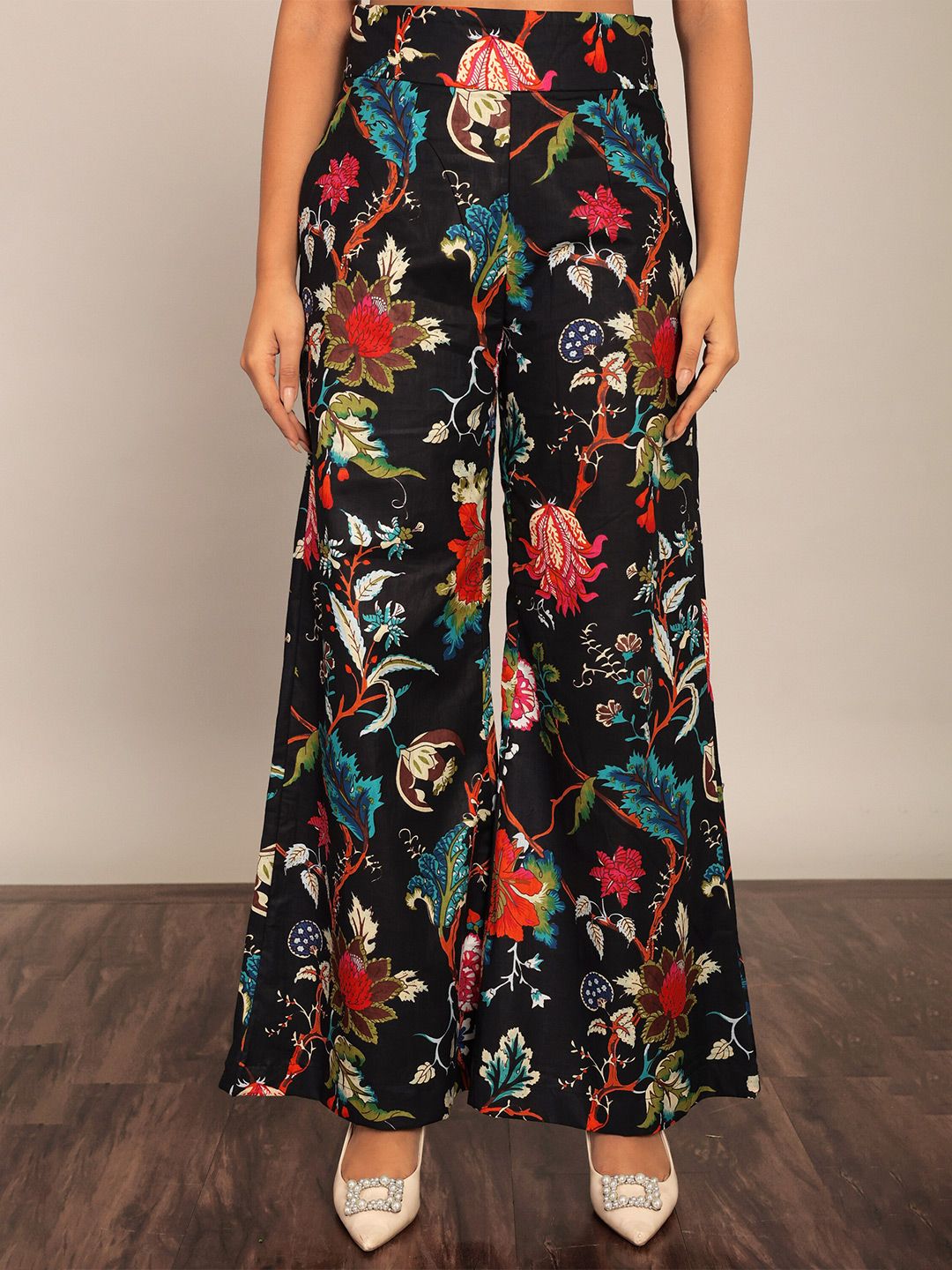 KAORI BY SHREYA AGARWAL Women Floral Printed Straight Fit Trousers