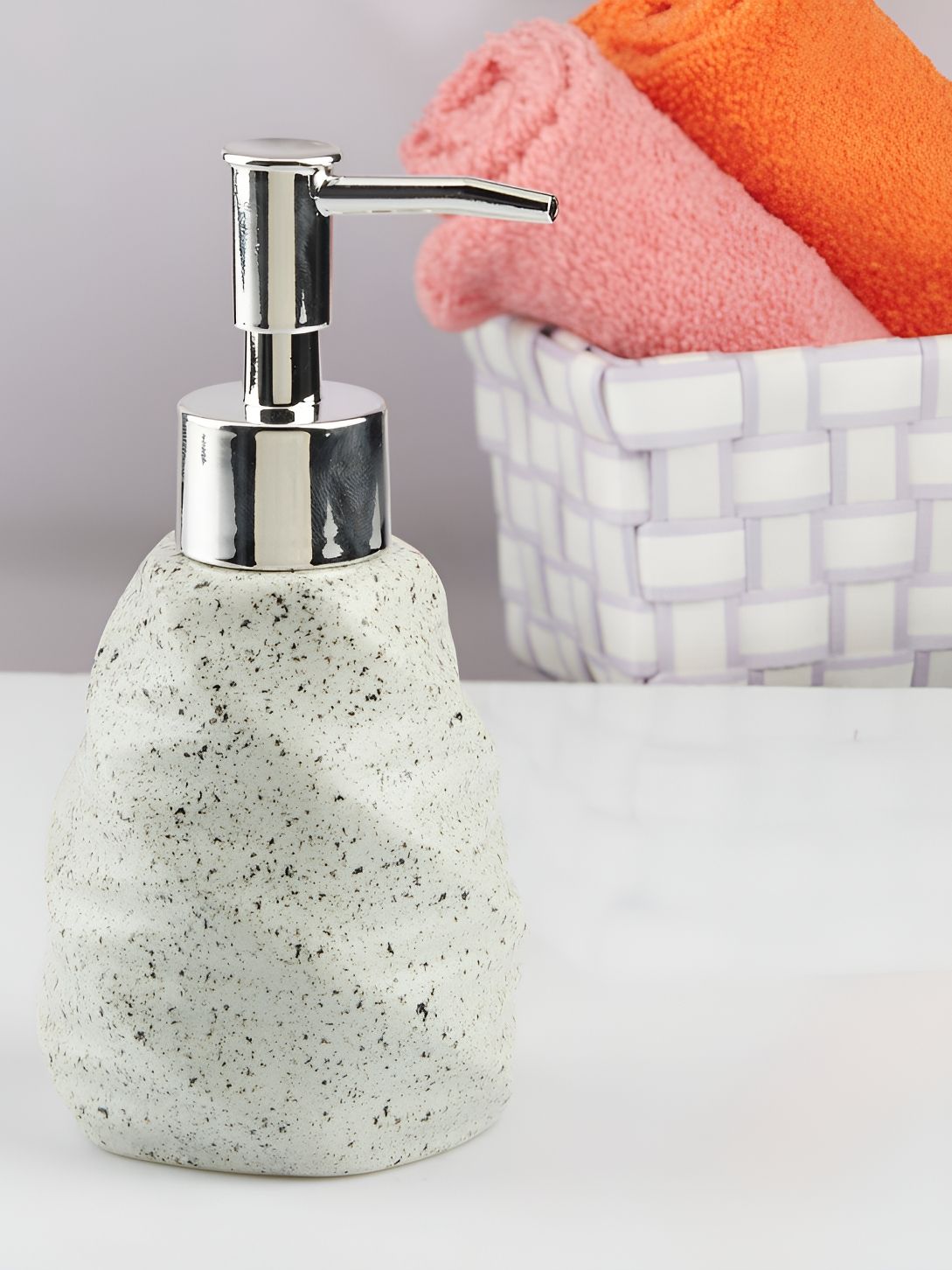 Kookee White Abstract Ceramic Soap Dispenser 250ml