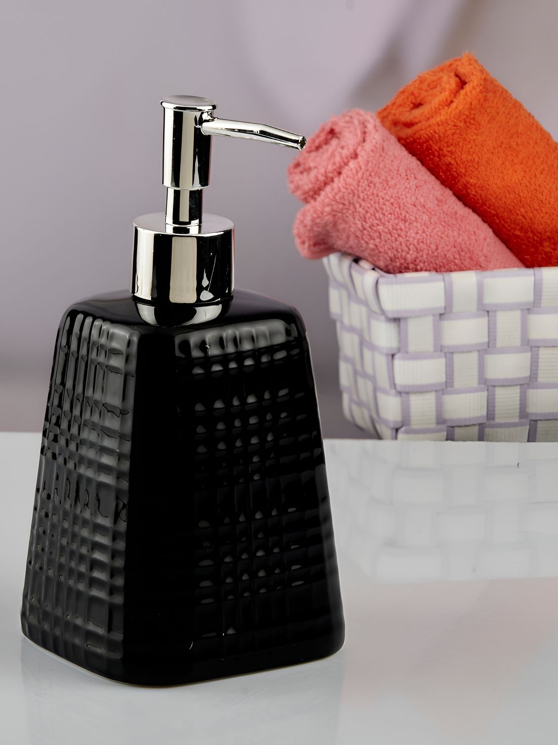 Kookee Black & Silver Toned Textured Ceramic Soap Dispenser 400 ml