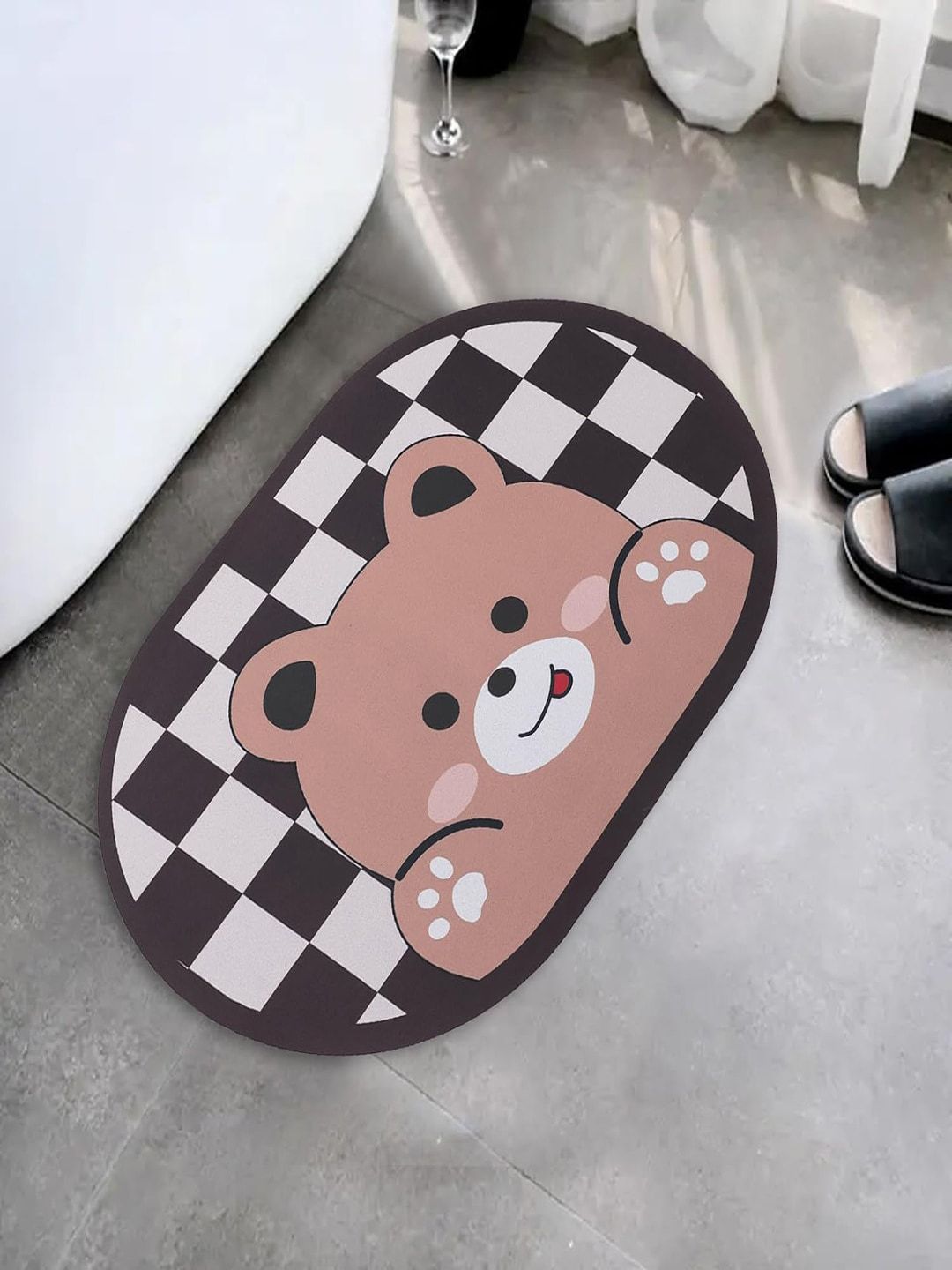 Kuber Industries White & Black Printed Anti-Skid Bath Mats