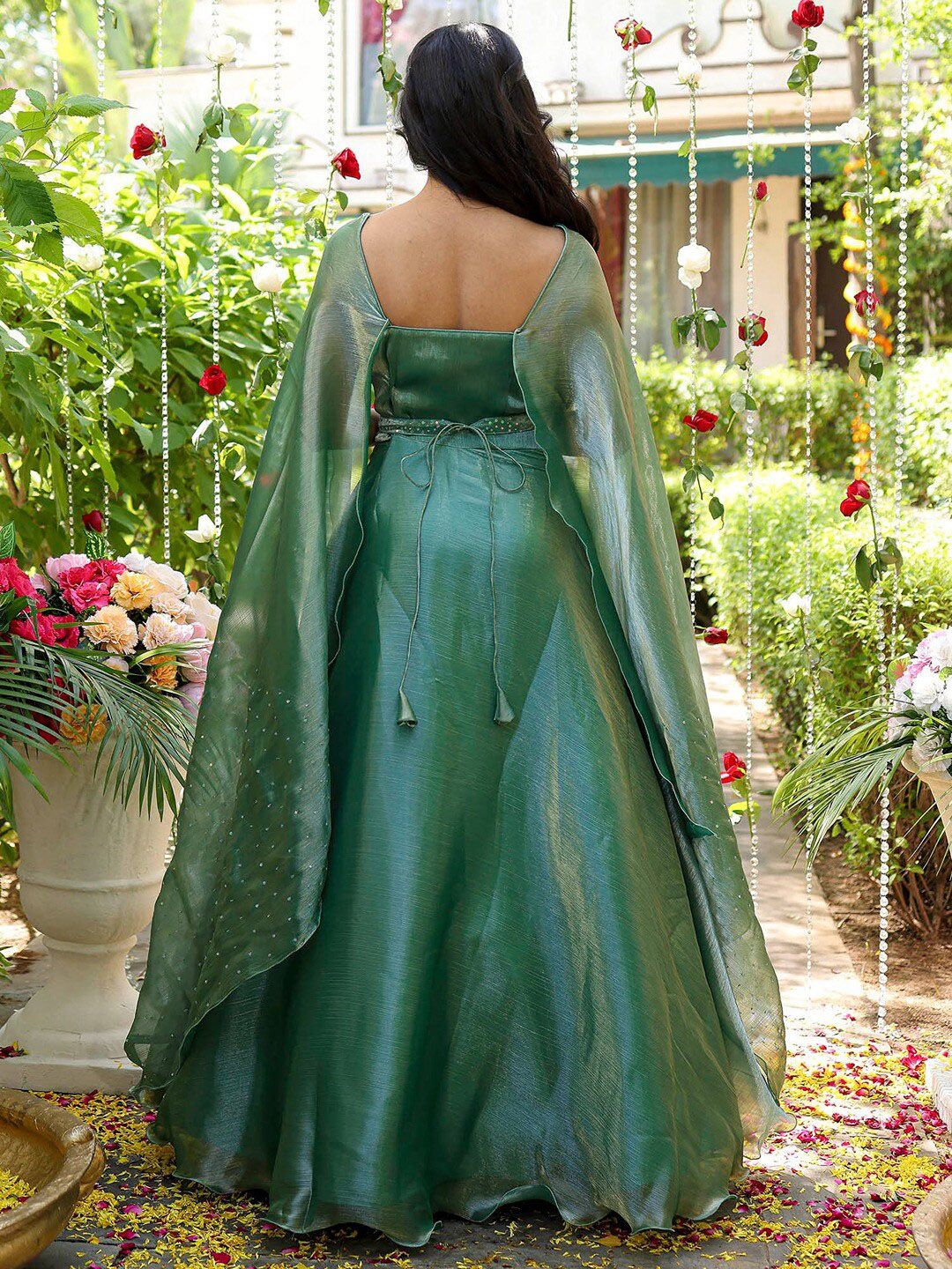 Buy Lavanya The Label Sweetheart Neck Cape Sleeve Maxi Gown Dress - Dresses  for Women 27493824 | Myntra