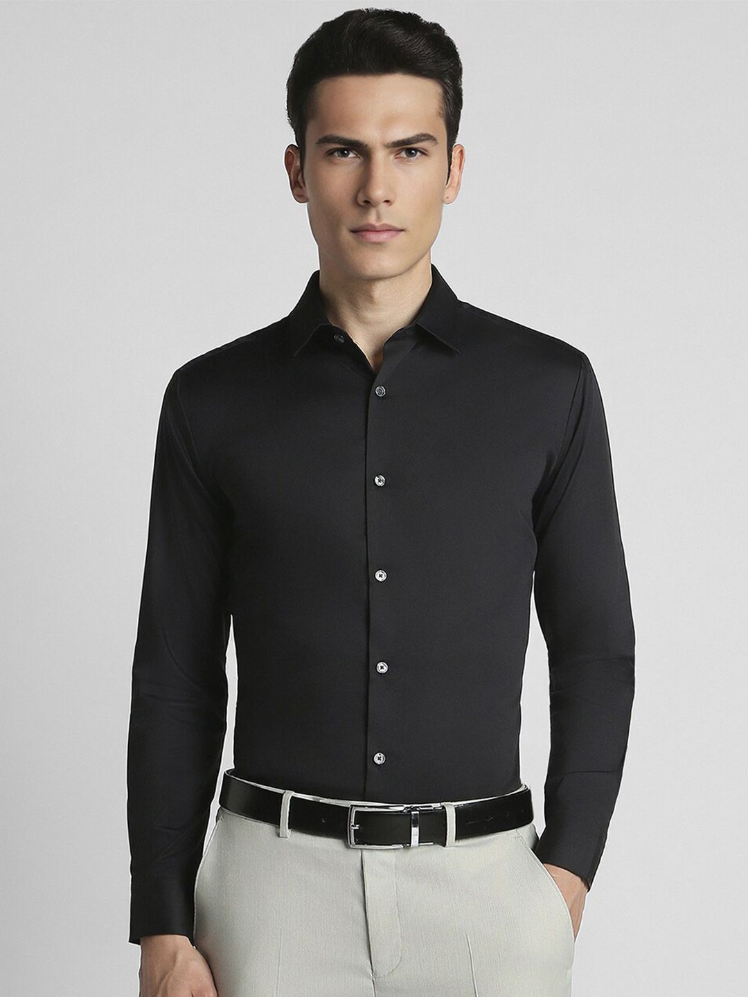 Peter England Elite Slim Fit Spread Collar Formal Shirt