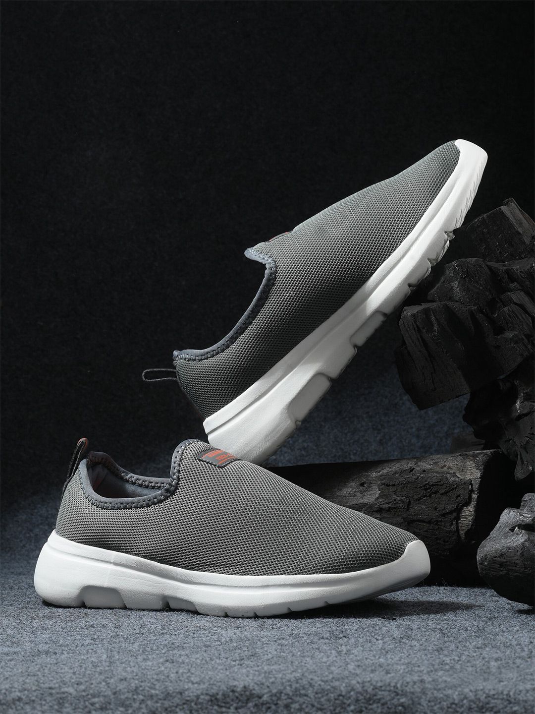 The Roadster Lifestyle Co. Men Grey Textured Walking Sports Shoes
