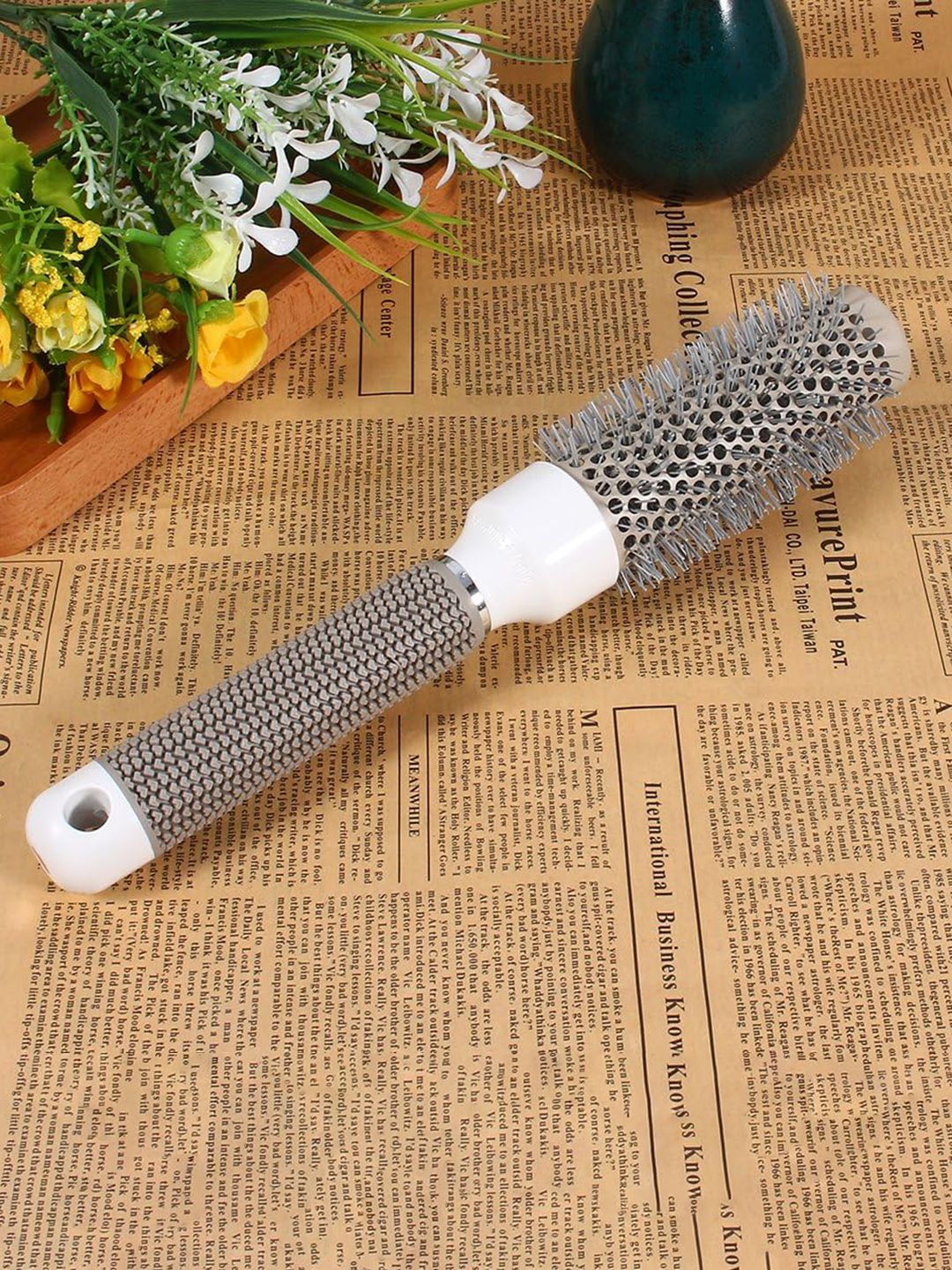 FEELHIGH 32mm Nano Thermal Ceramic Round Hair Brush