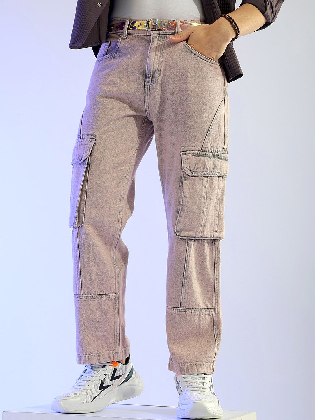 The Indian Garage Co Purple Men Mid-Rise Relaxed Fit Light Fade Cotton Cargo Jeans