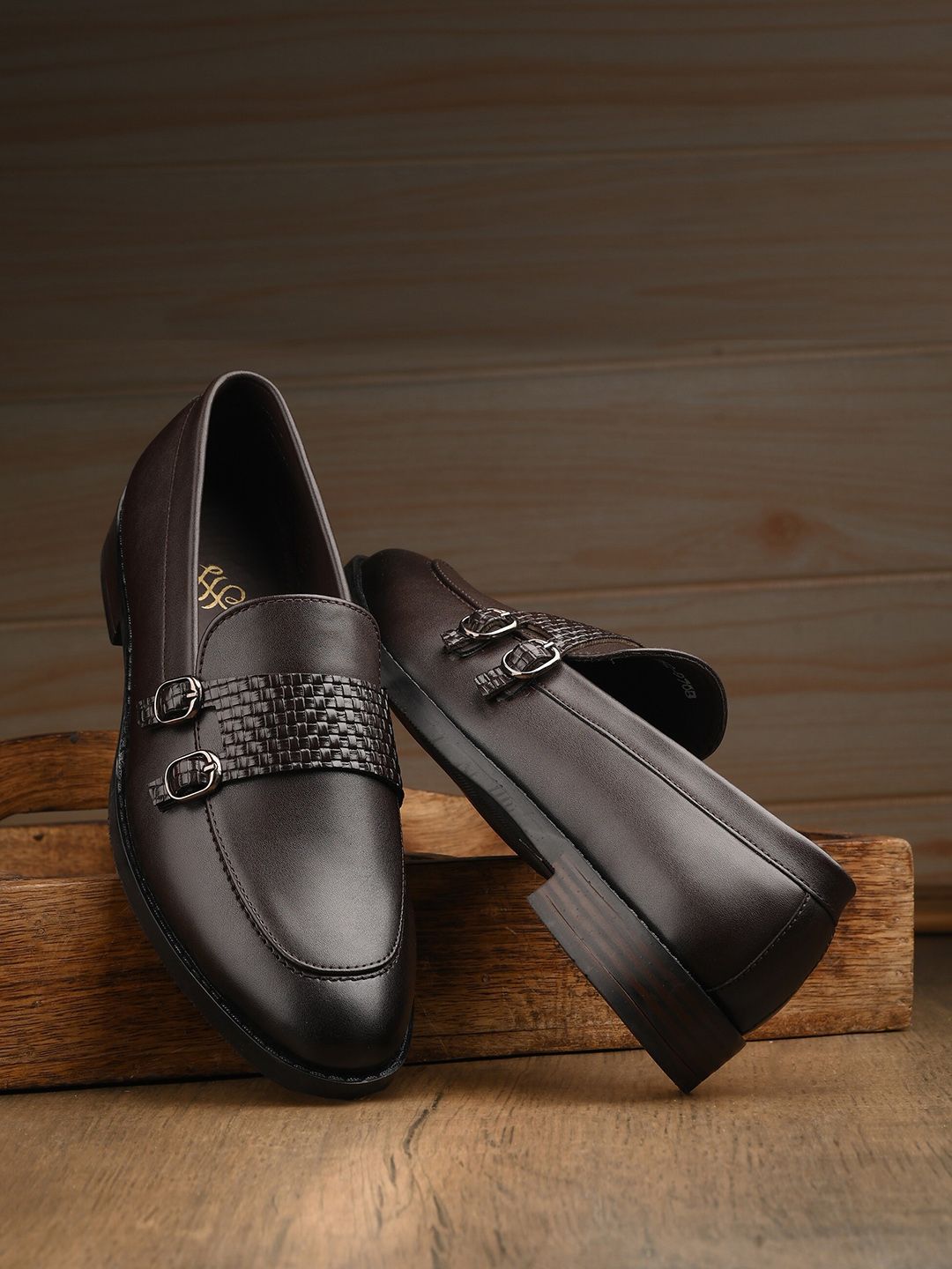 House of Pataudi Men Textured Formal Loafers