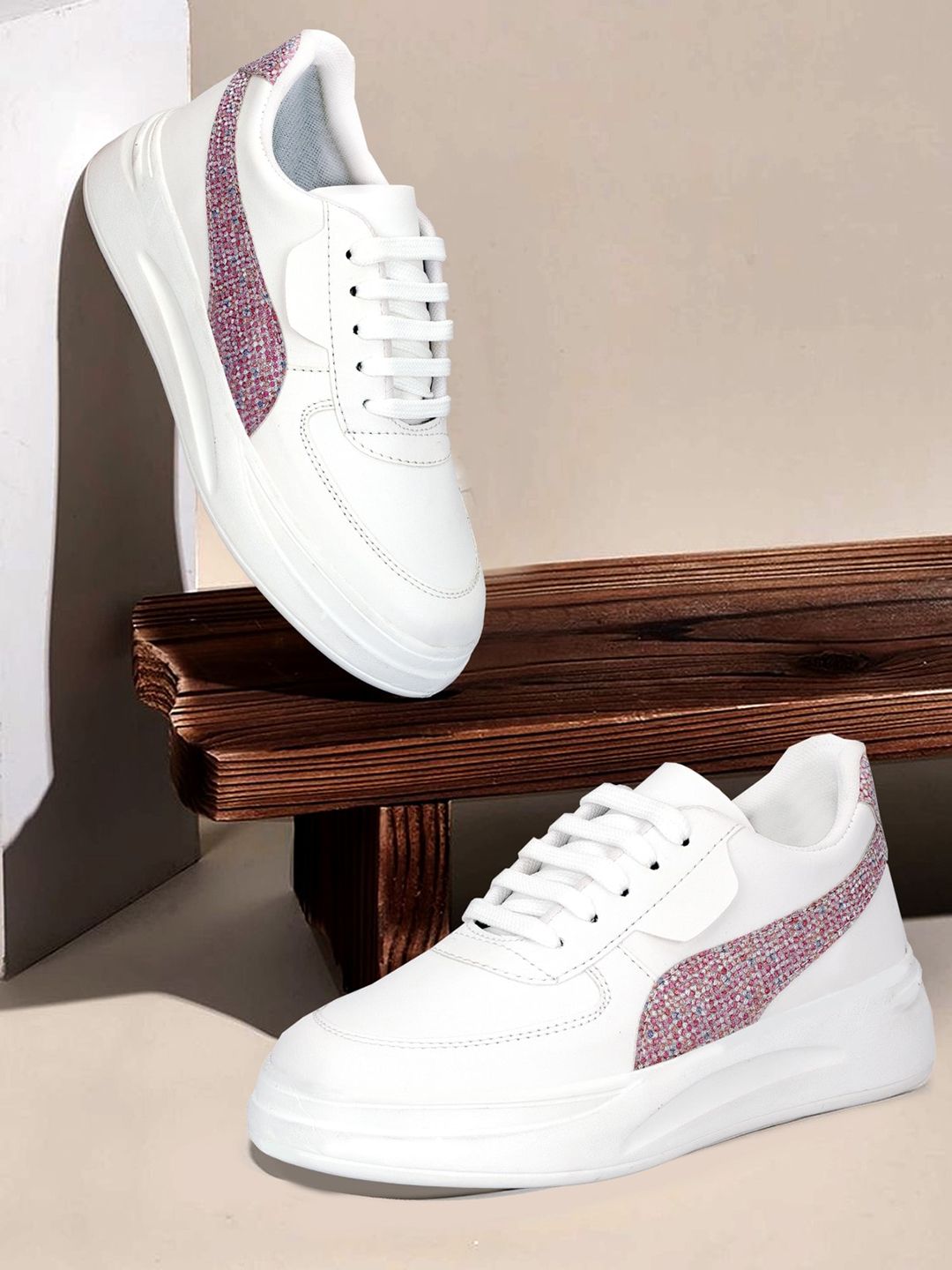 SHOZANIA Women Textured Lightweight Leather Lace-Ups Sneakers