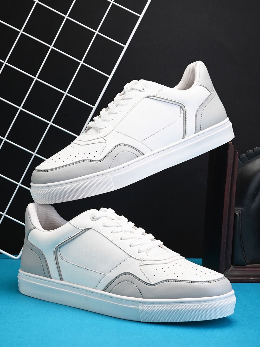 HRX by Hrithik Roshan Men Perforations Sneakers