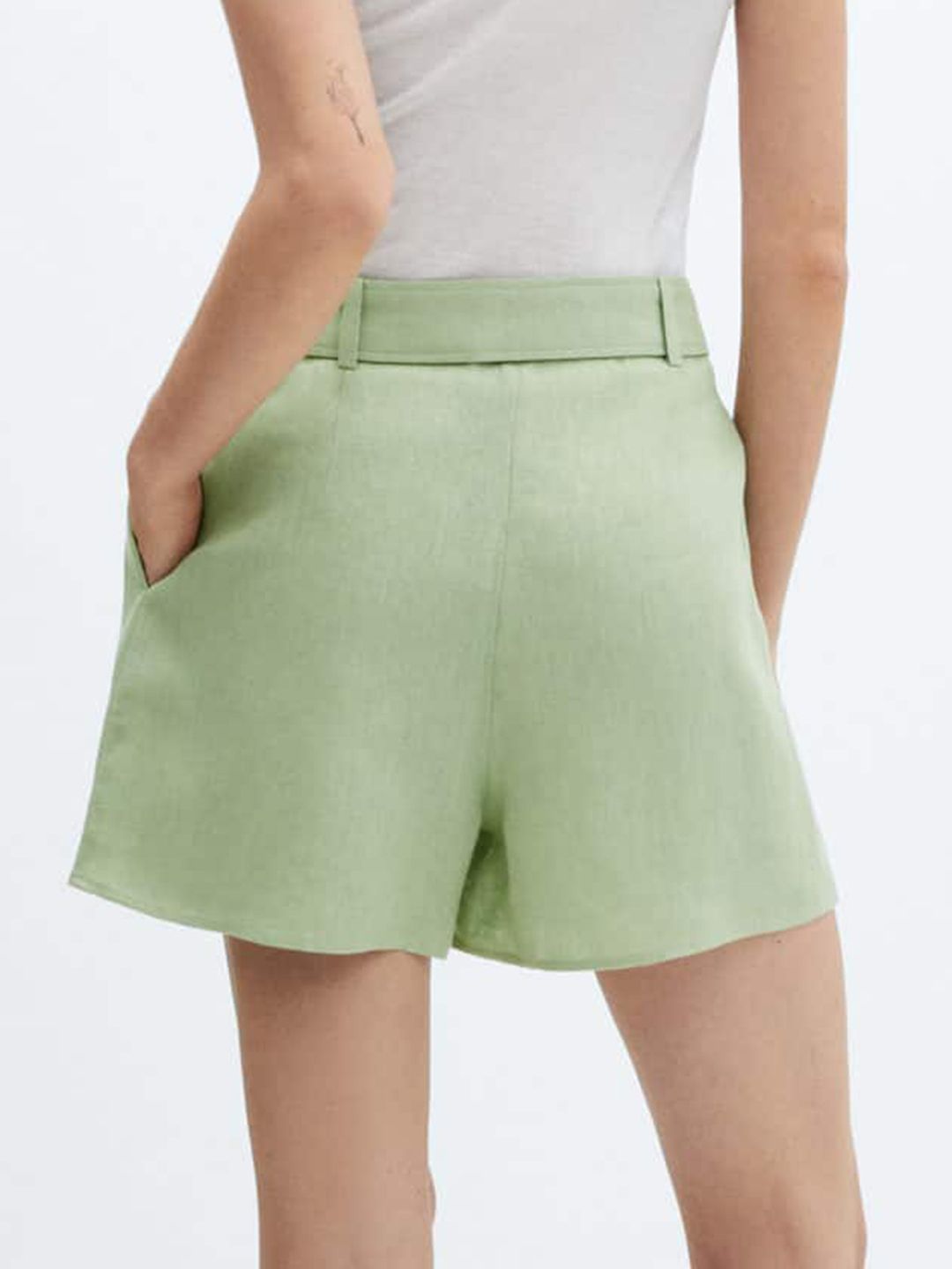 Linen Shorts with Belt
