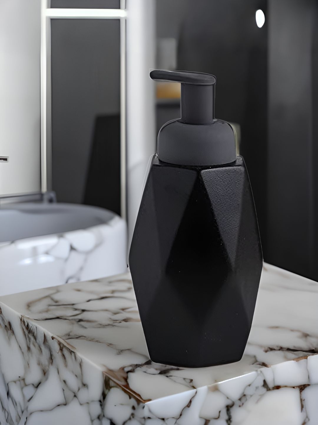 The Better Home Black Geometric Matte Soap Dispenser Bottle 400 ml