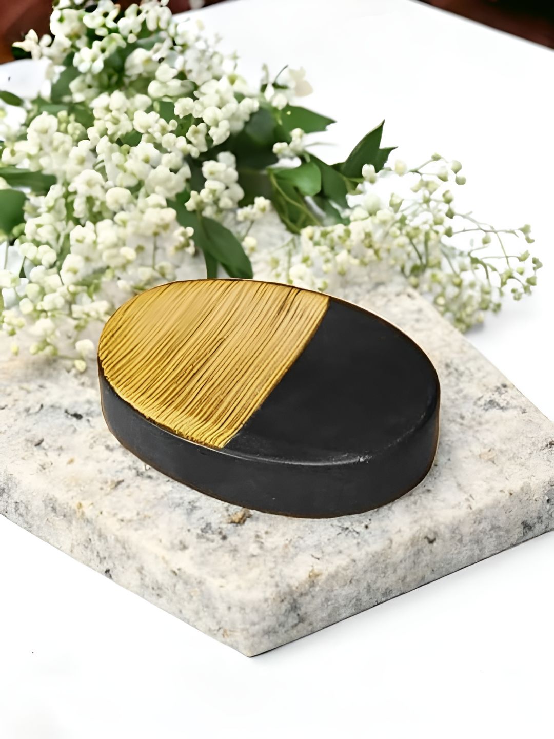 The Better Home Black Glossy Contemporary Soap Dish