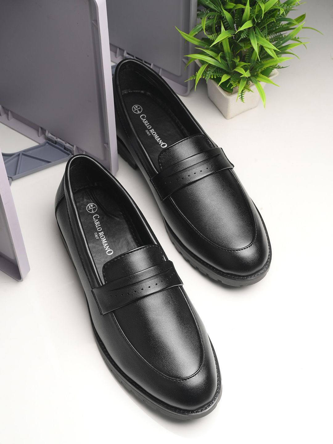 CARLO ROMANO Men Formal Loafers