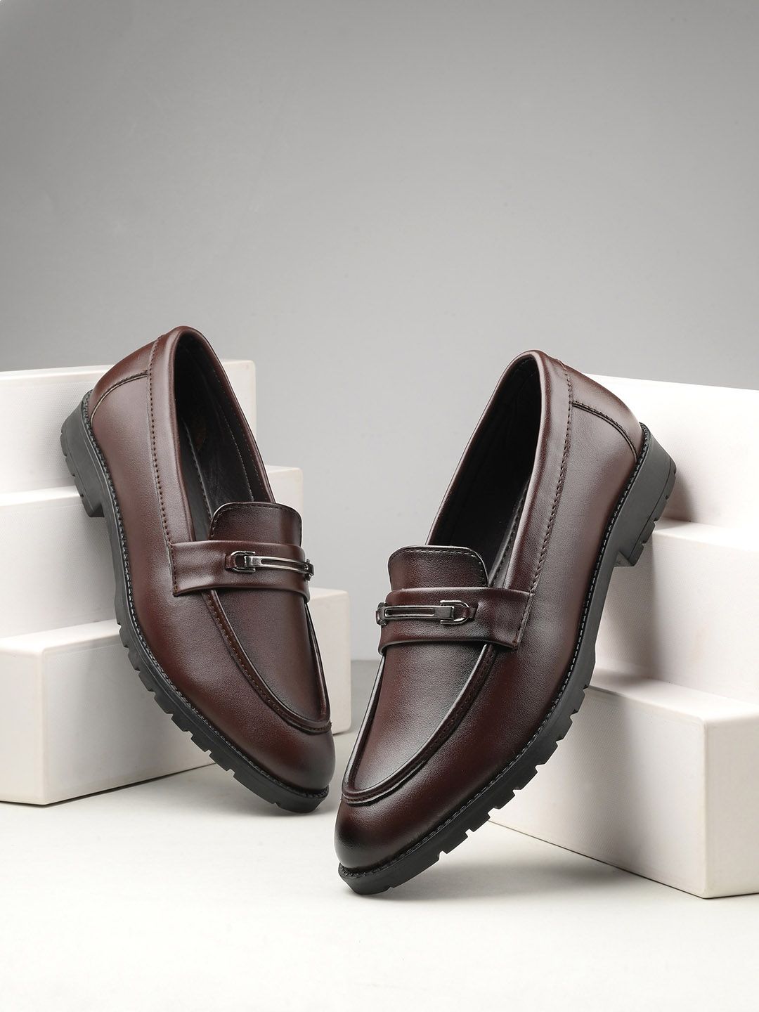 CARLO ROMANO Men Buckle Detailed Formal Loafers