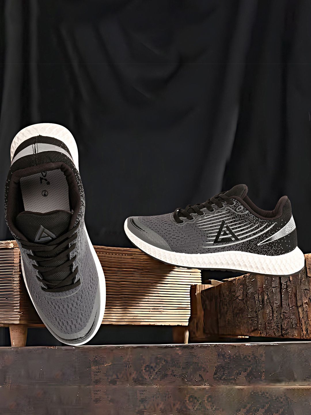 OZZOH Men Textured Lace-Up Running Shoes