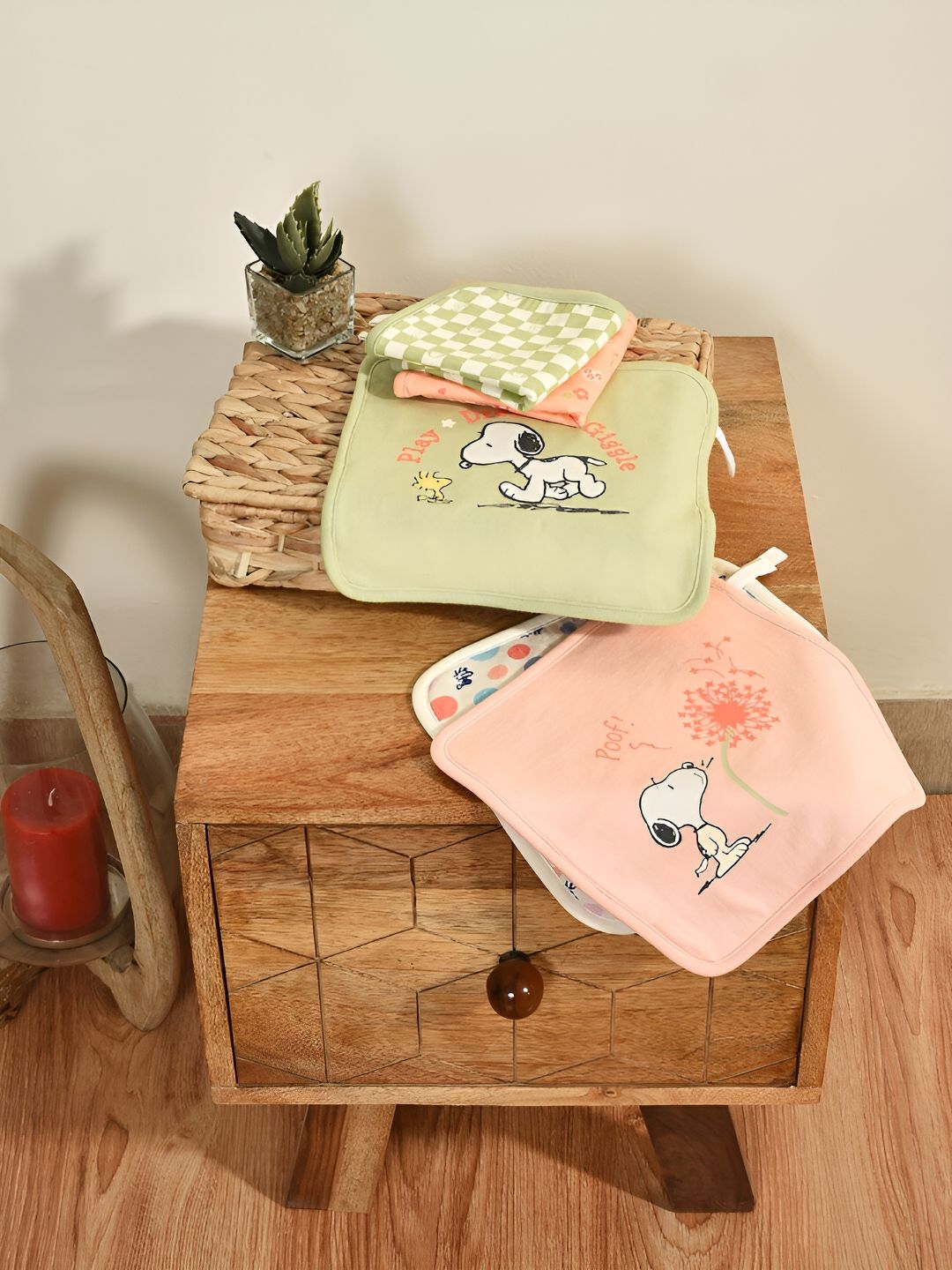 MiArcus Infants Peach-colored & Green 5 Pieces Printed Cotton Face Towels