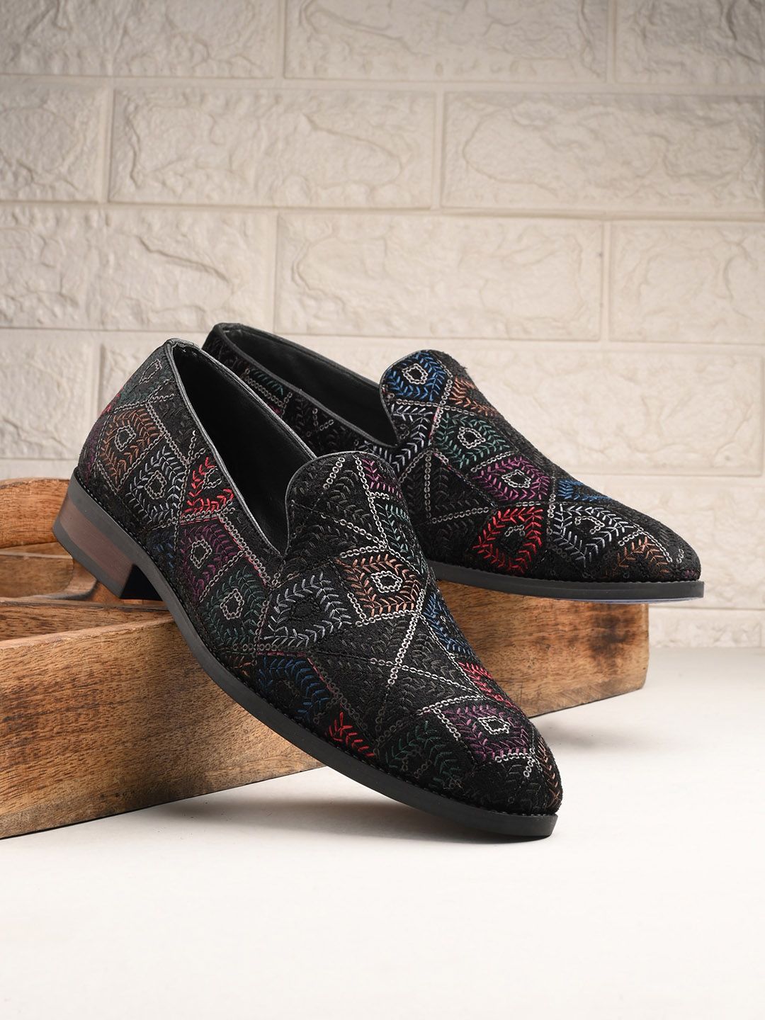 House of Pataudi Men Embroidered Lightweight Slip-On Casual Loafers