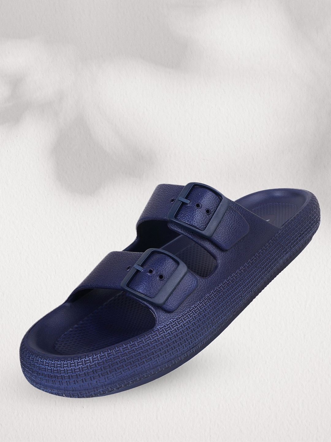 TRV Men Buckle Detailed Slip On Flip Flops