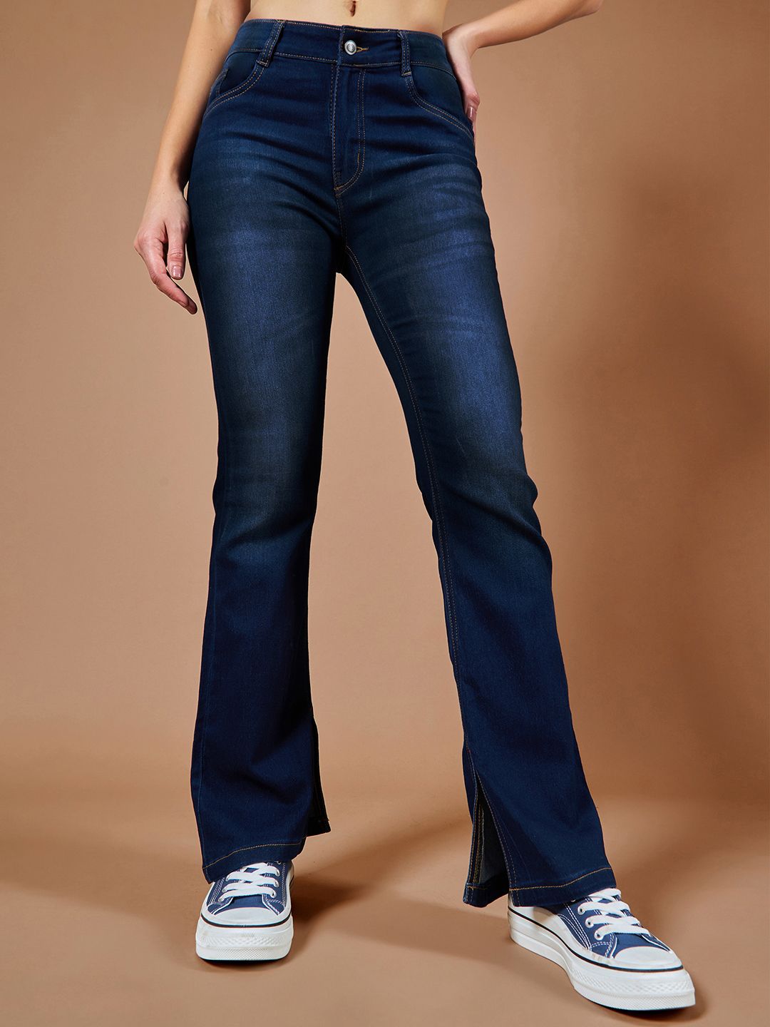 DOLCE CRUDO Women Blue Mid Rise Bootcut Light Fade Stretchable Jeans