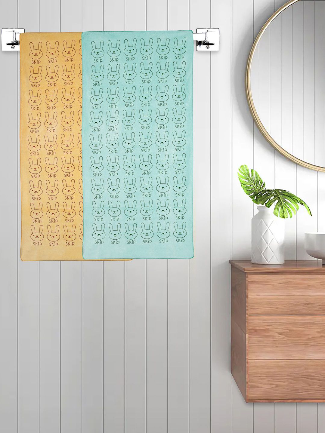 FABINALIV Yellow & Blue 2 Pieces Cartoon Printed Cotton 300 GSM Kids Bath Towels