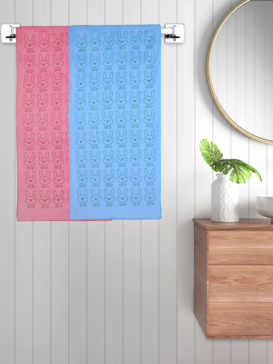 FABINALIV Blue & Pink 2 Printed Cotton 300 GSM Bath Towel