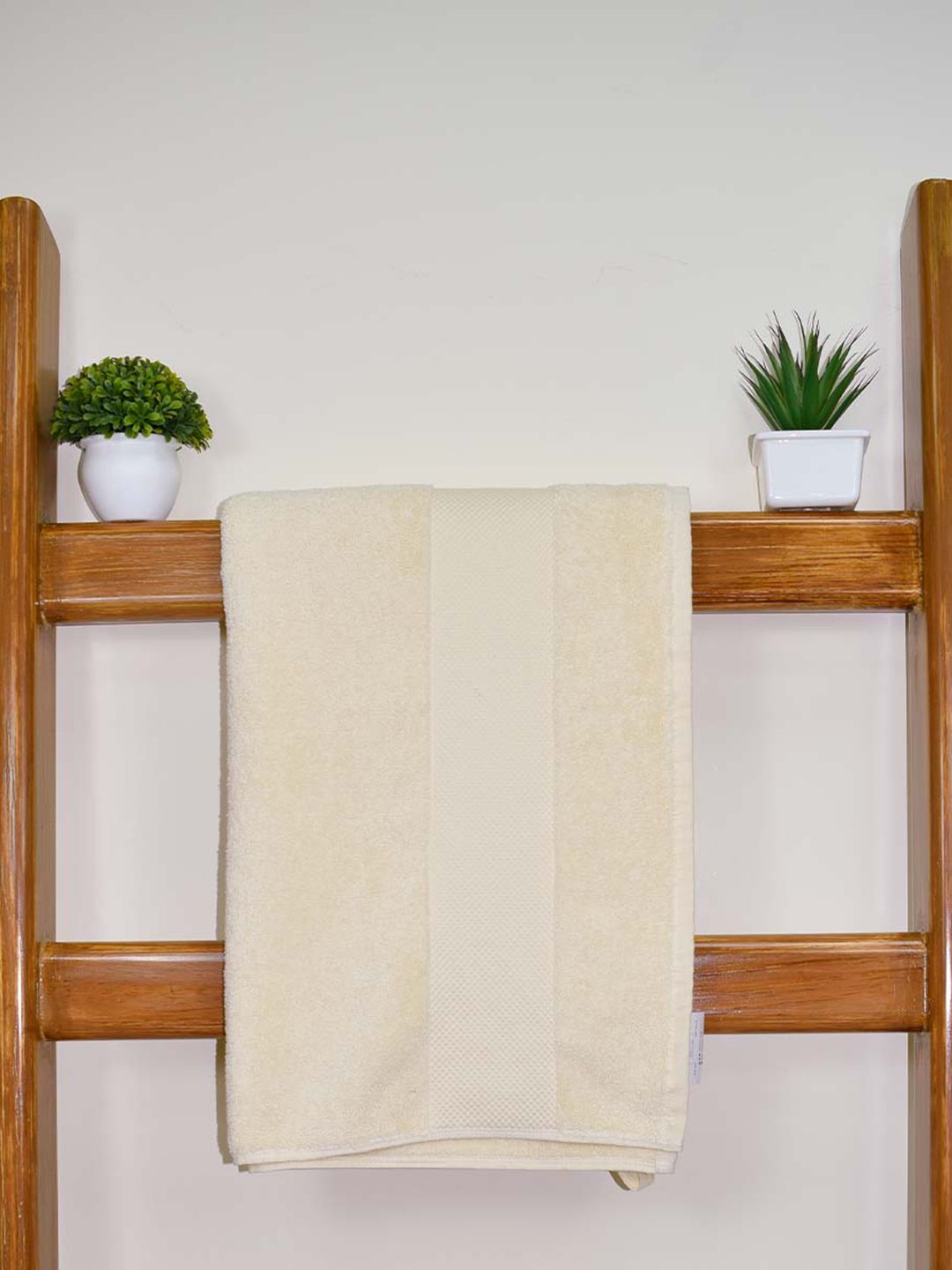 Aura Novelty Earthly Egyption 600GSM Super Soft Adult Regular Bath Towel-28x57In