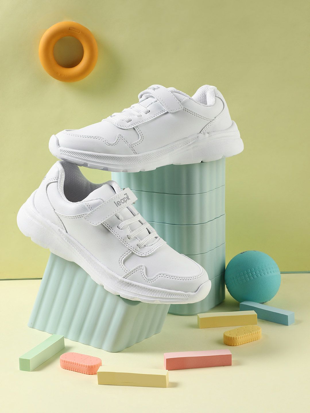 Liberty Liberty Leap7x kids White Velcro School Shoes