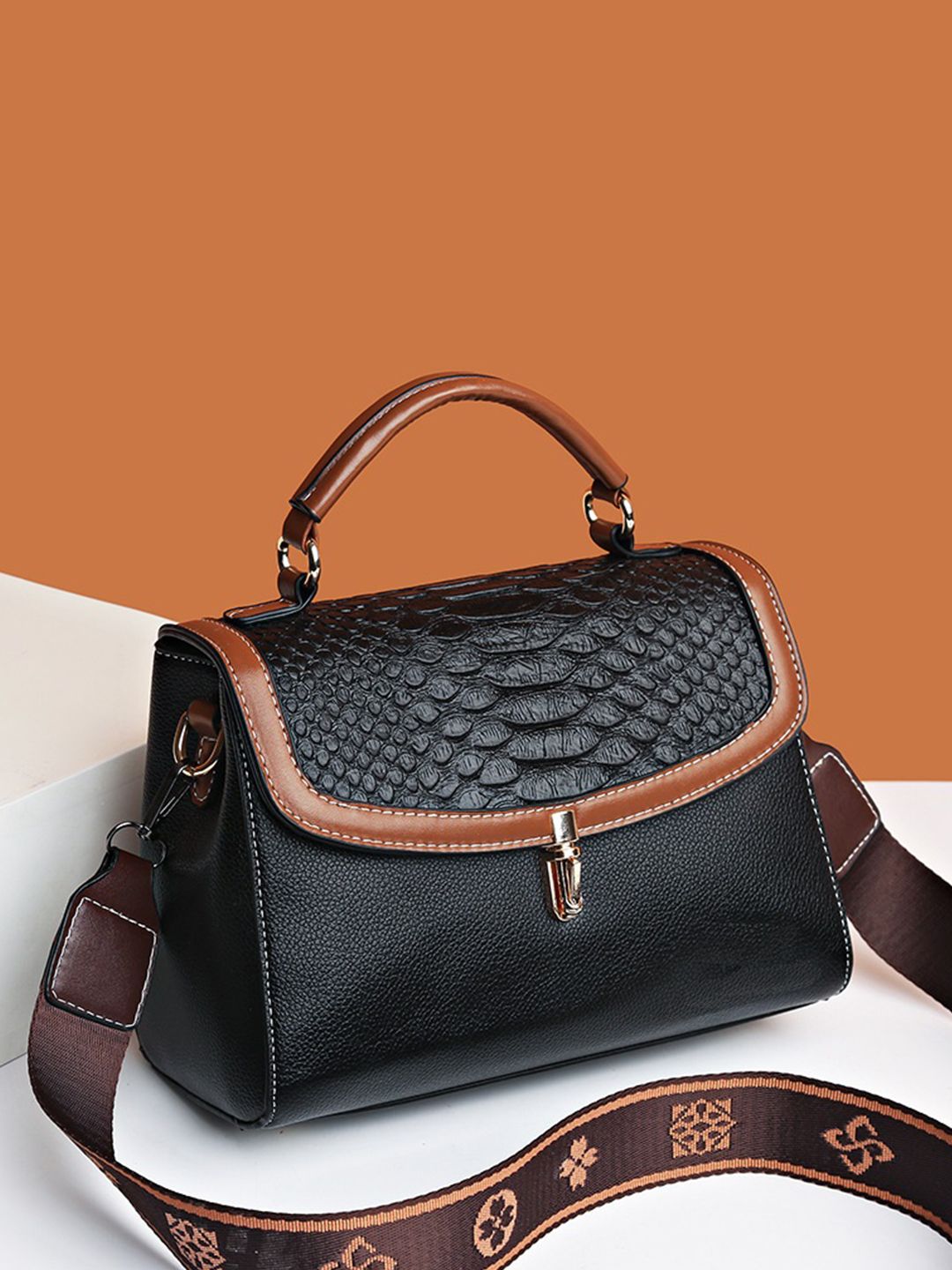 Diva Dale PU Structured Handheld Bag with Quilted