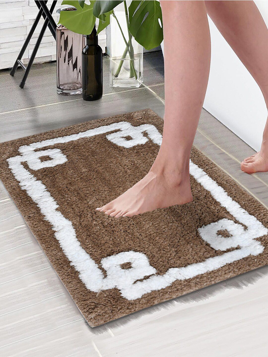 Aura Brown & White Printed Rectangular 1850 GSM Anti Skid Bath Rug