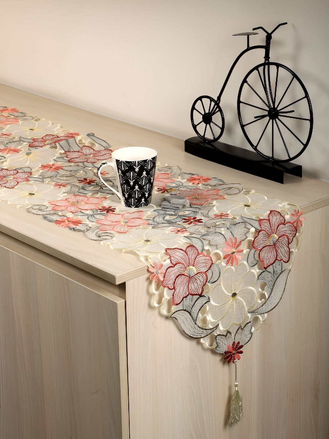 TANLOOMS Maroon & Yellow Floral Embroidered Table Runner