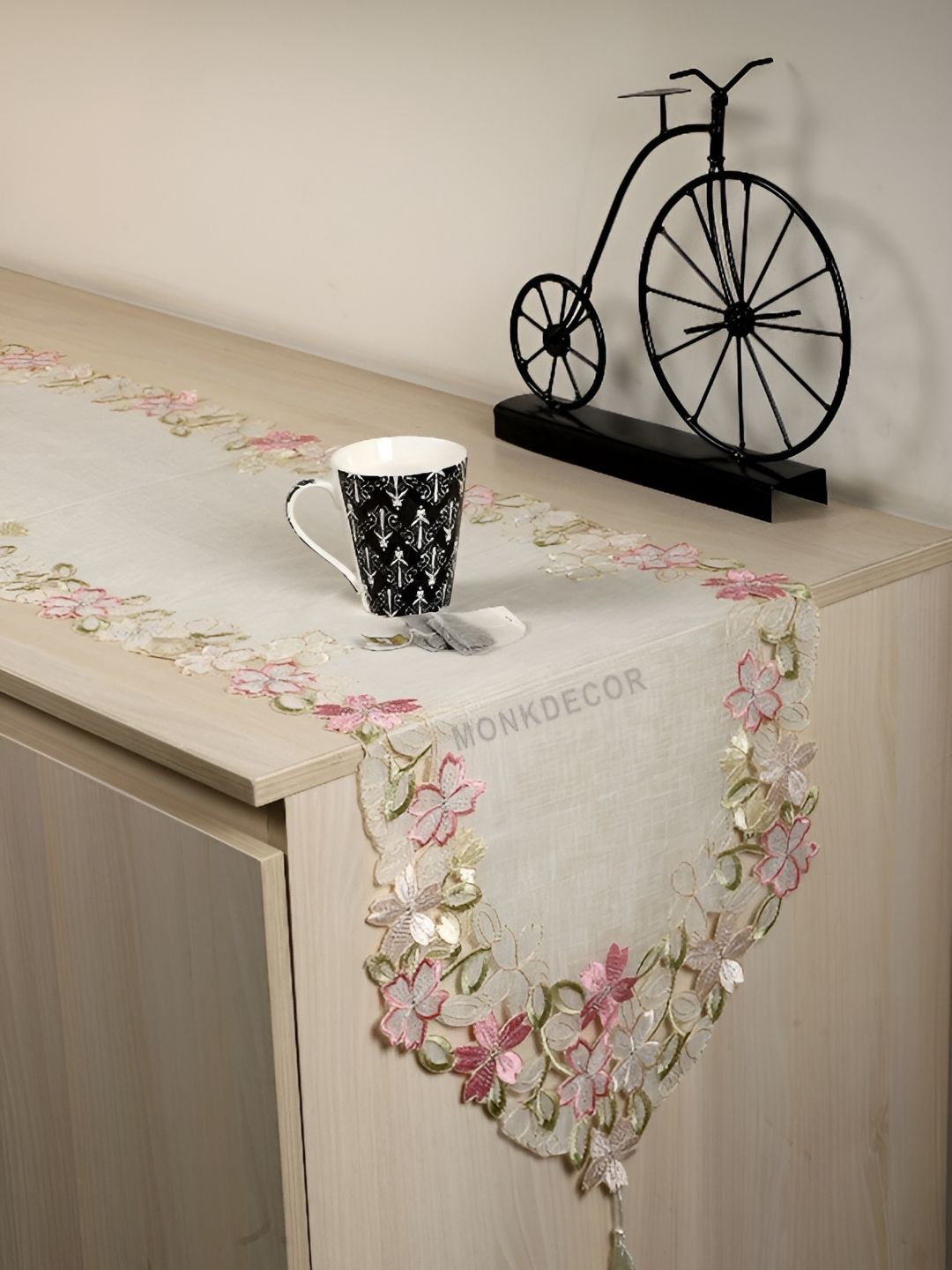 MONKDECOR White & Pink Floral Embroidered Table Runner
