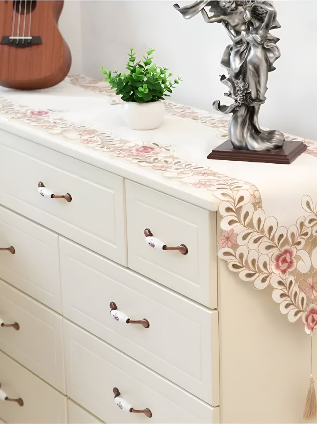 TANLOOMS Pink & Brown Embroidered Table Runner