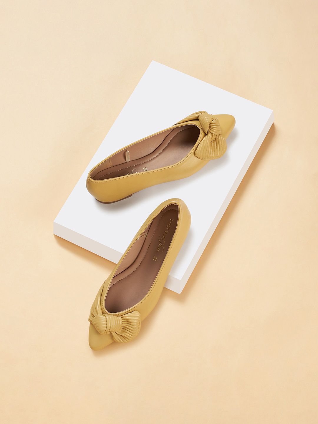 Forever Glam by Pantaloons Bow Detailed Ballerinas