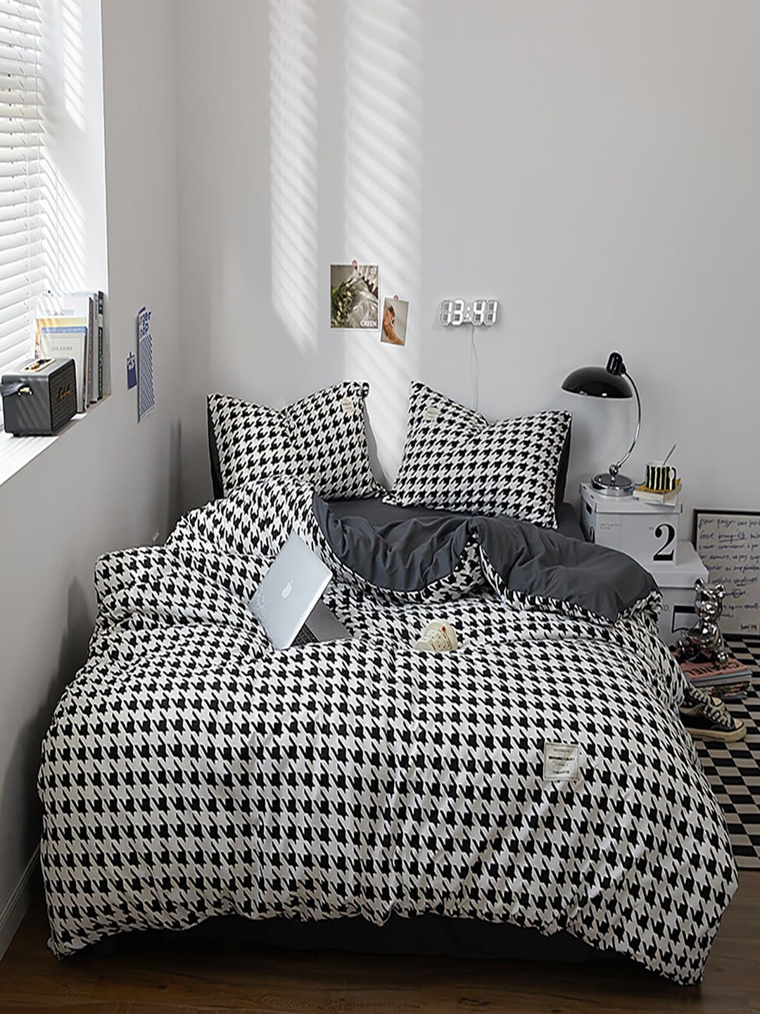 JC HOME White & Black Geometric Printed Bedding Set