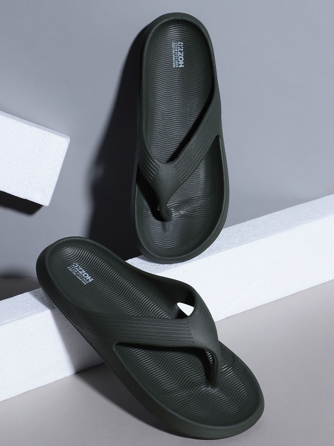 OZZOH Men Striped Thong Flip-Flops