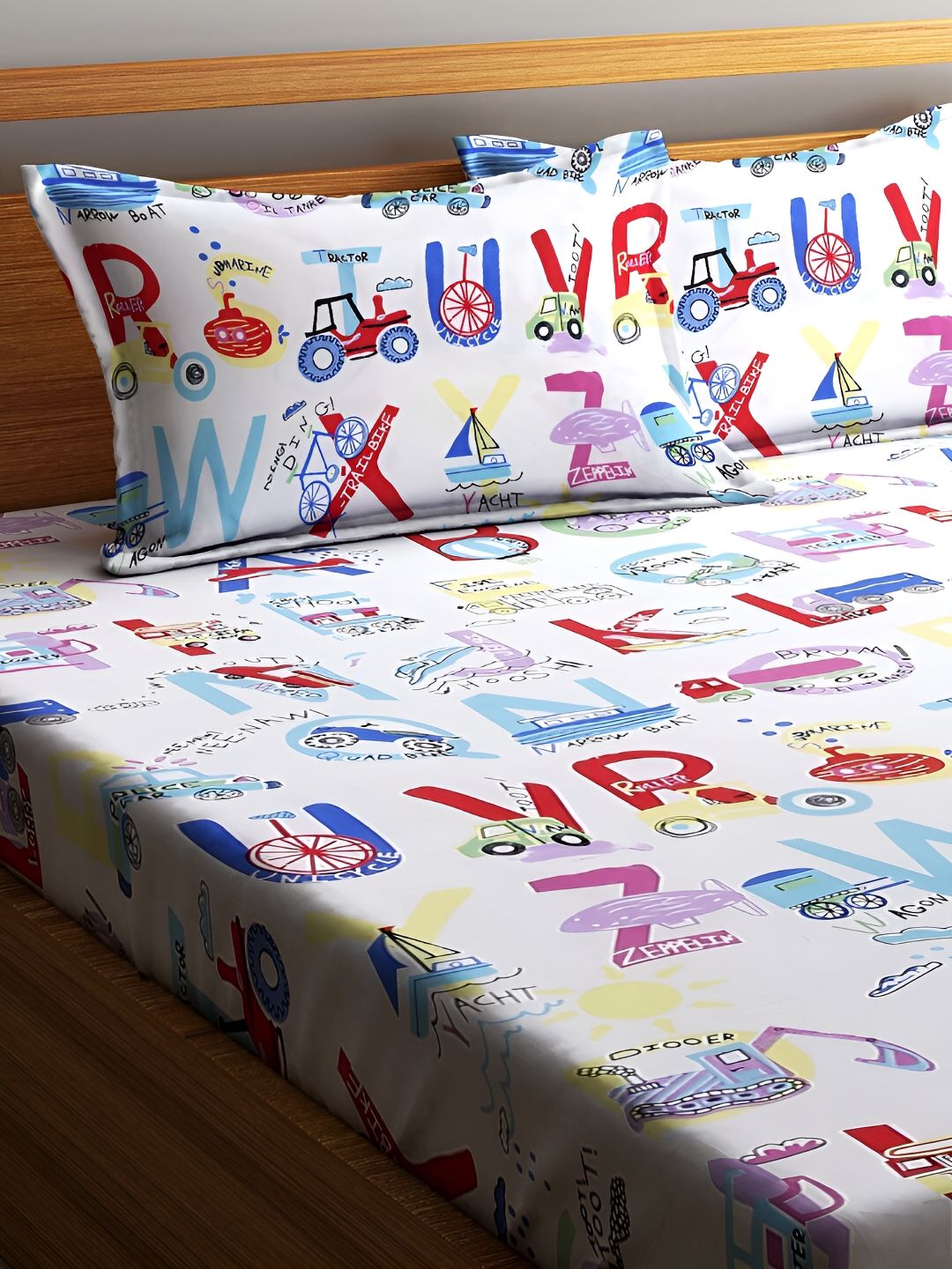 Home Sizzler Home Sizzler White Cartoon Characters Microfiber 144 TC Queen Bedsheet with 2 Pillow Covers-91 x 87 inches