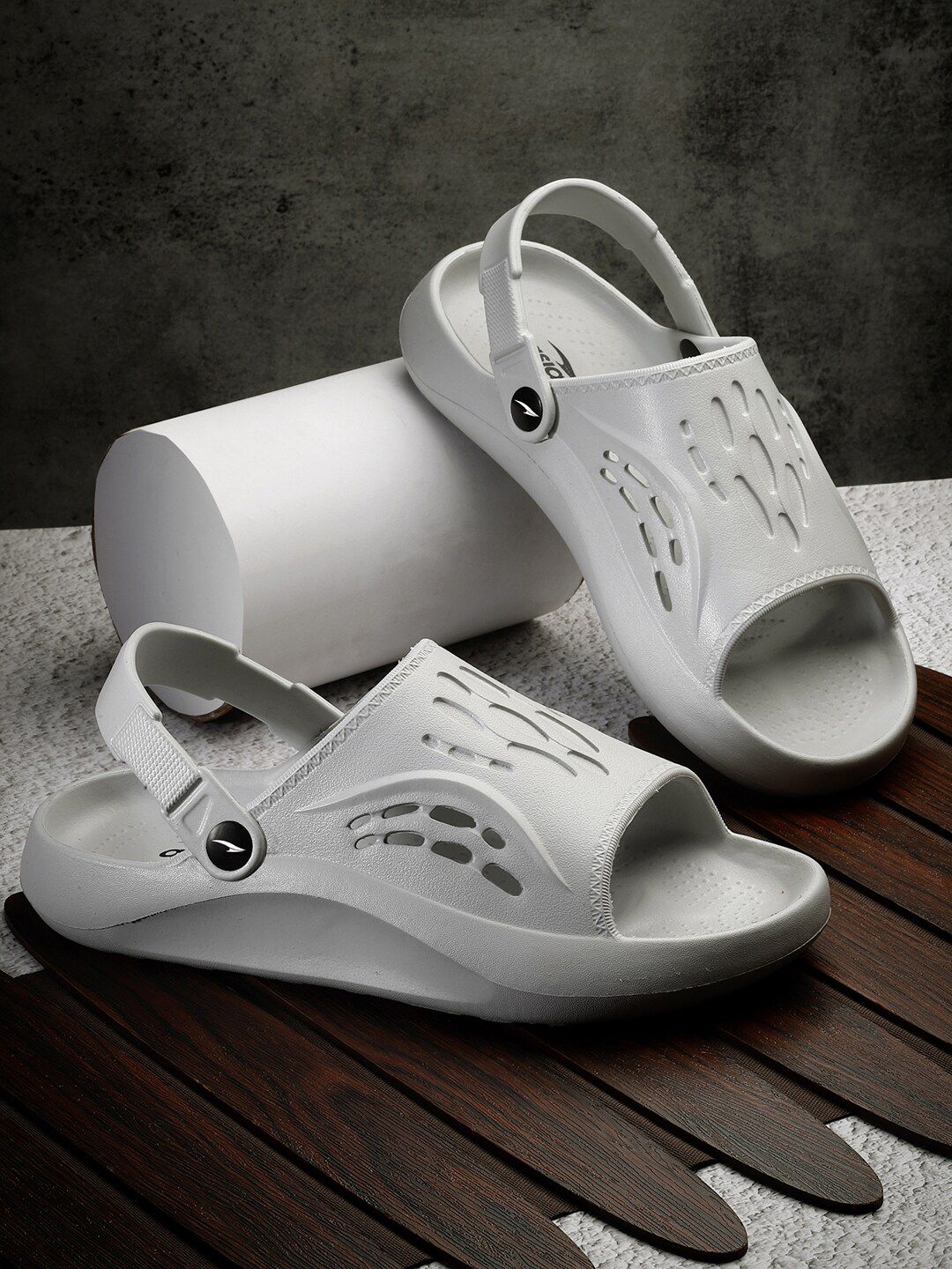 ASIAN Men Self Design Clogs